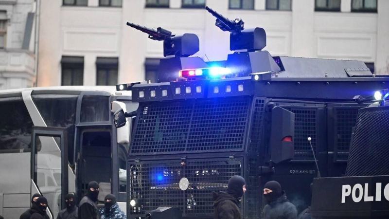 Большая часть митингующих покинула проспект Руставели в Тбилиси
