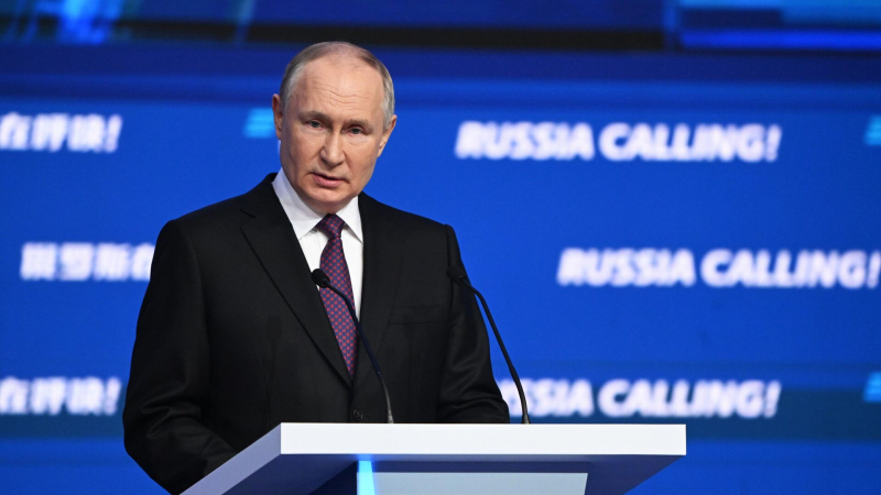 Путин примет участие в форуме "Россия зовет!" в Москве