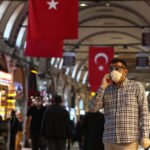 Компания Фридмана увеличит долю в крупнейшем мобильном операторе Турци